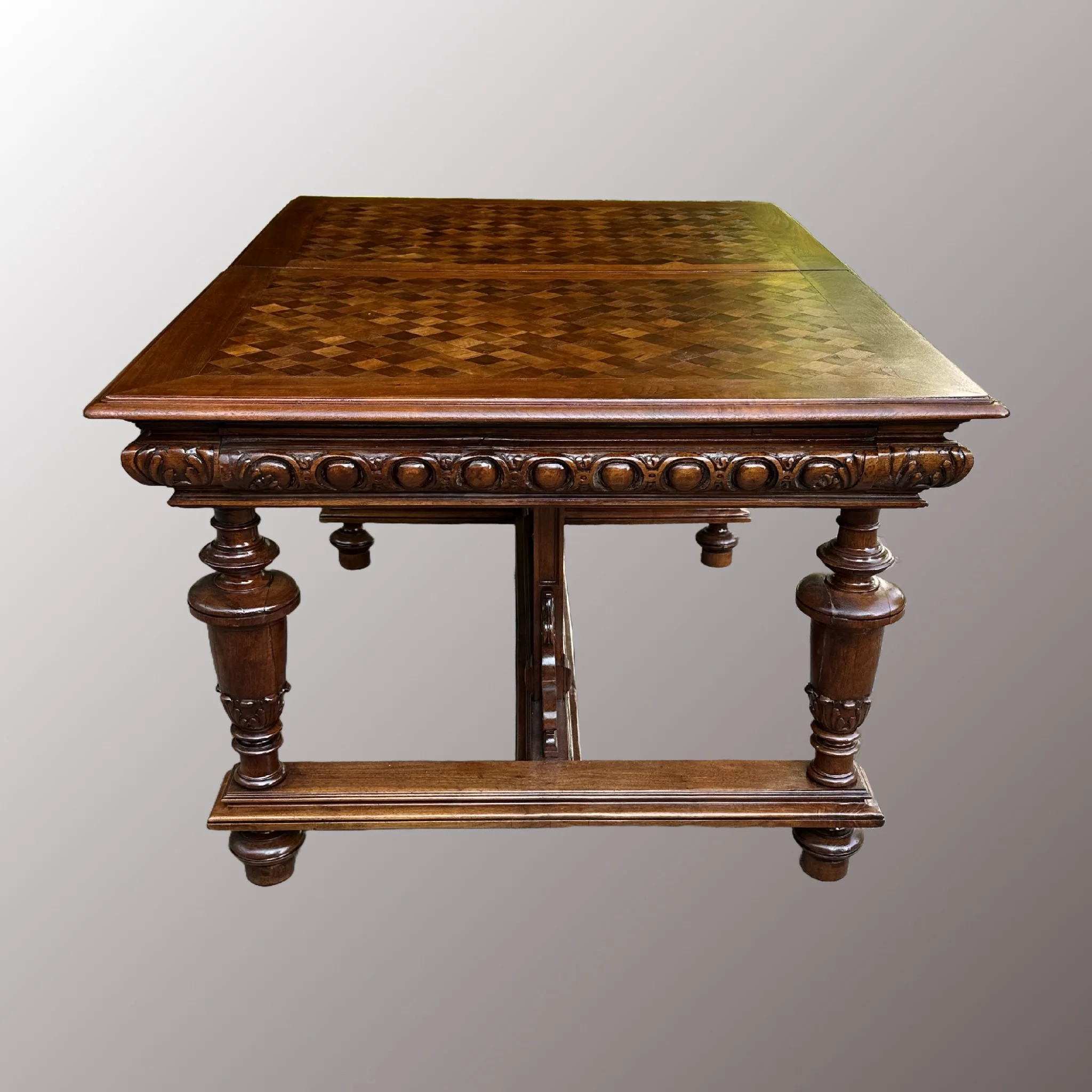 Gigantikus neoreneszánsz étkező asztal - 3. nézet