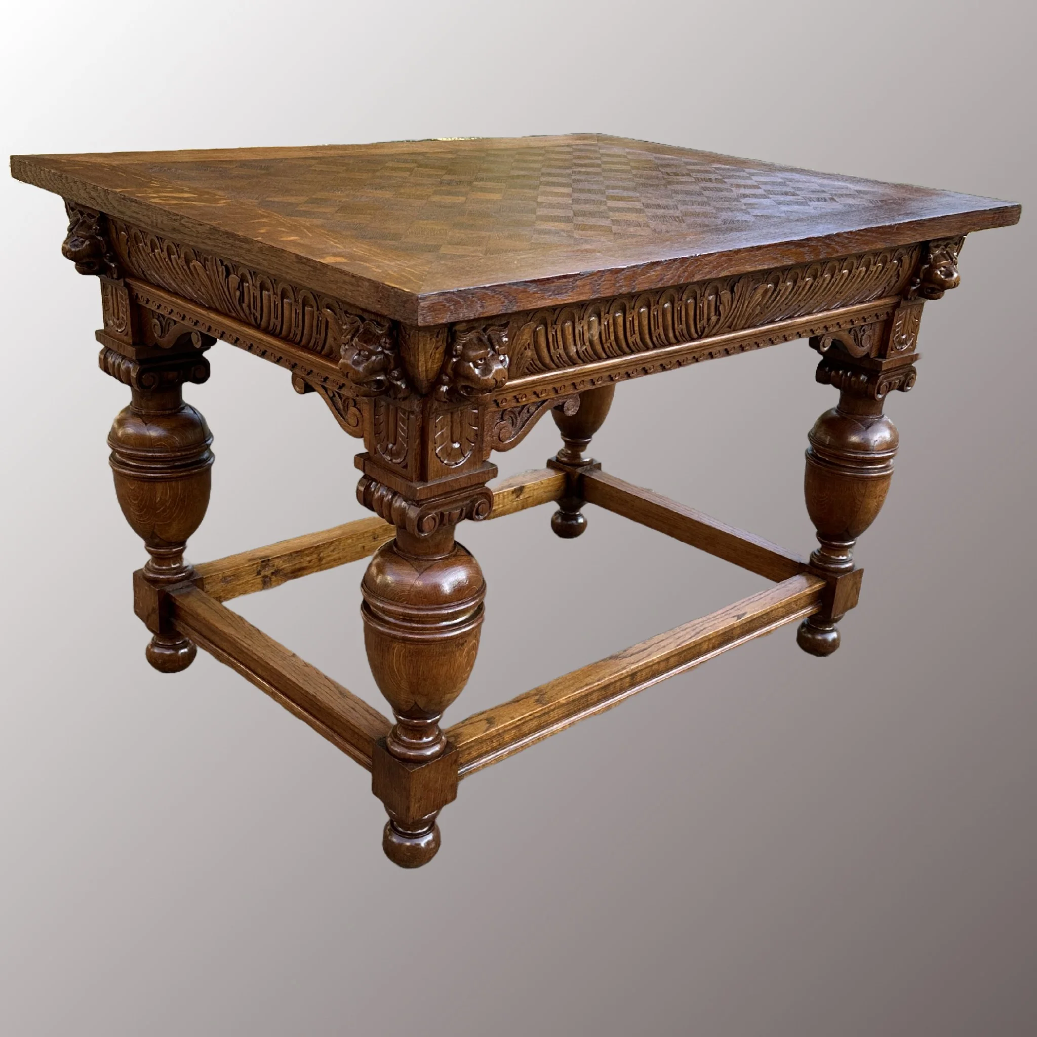 Historizáló étkezőasztal - 3. nézet