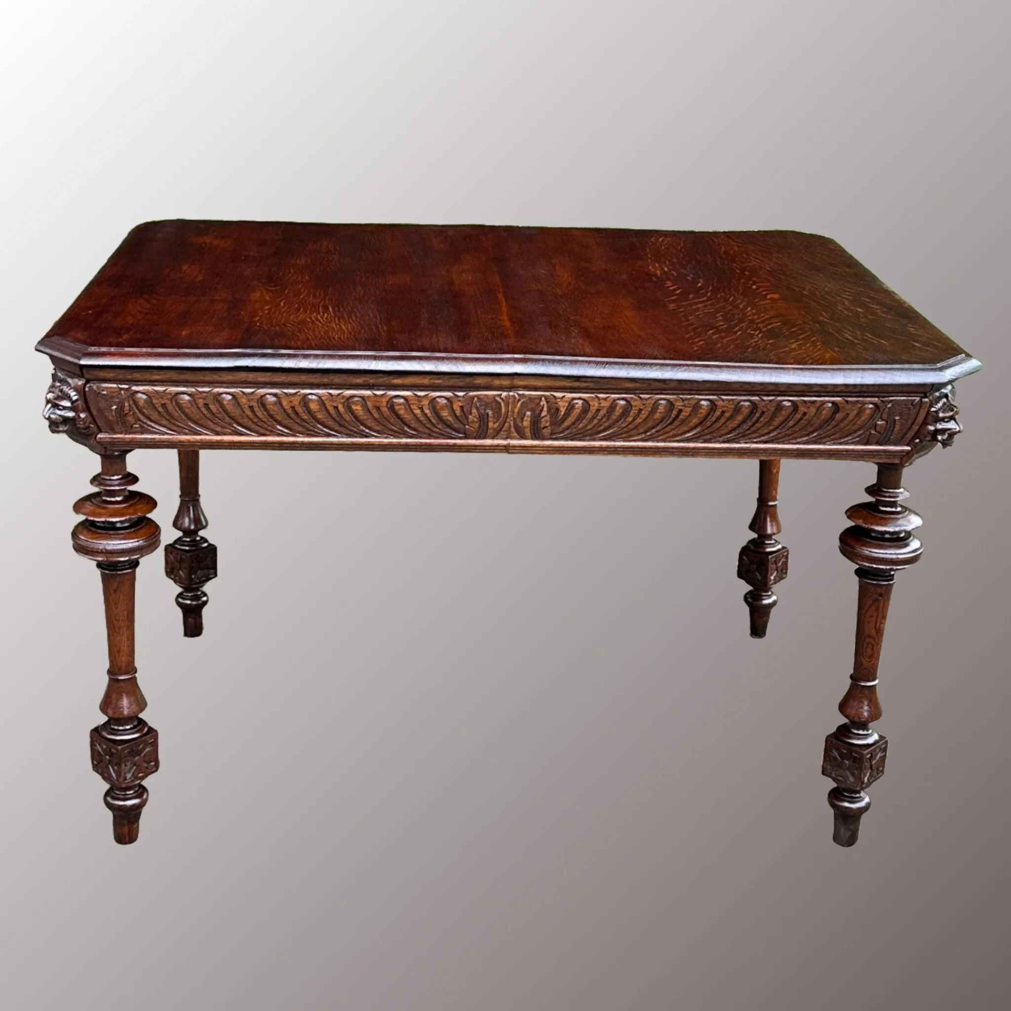 Restaurált Historizáló étkezőasztal