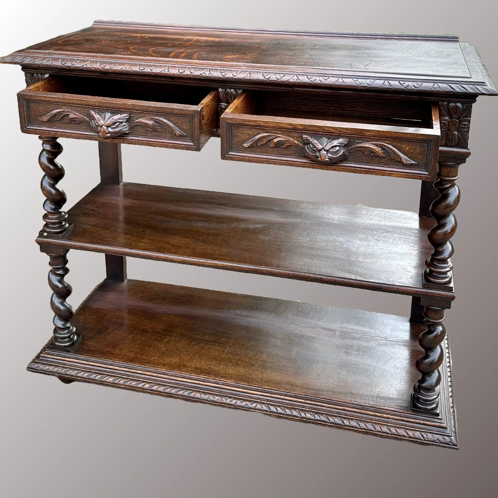 Historizáló tálalóasztal - 4. nézet