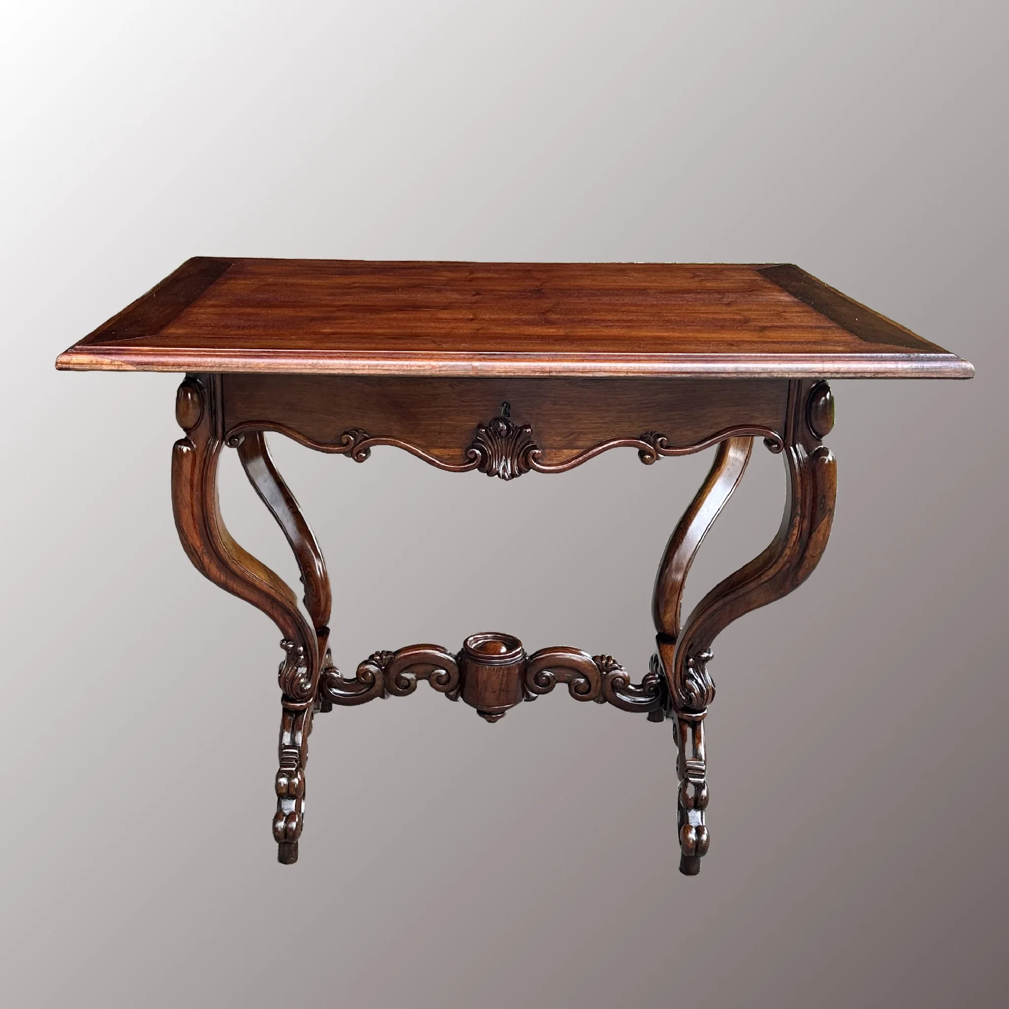 Restaurált Historizáló társalgó asztal