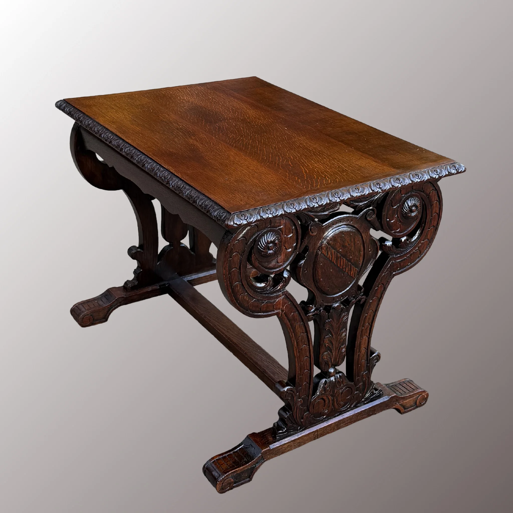 Historizáló dohányzóasztal - 3. nézet