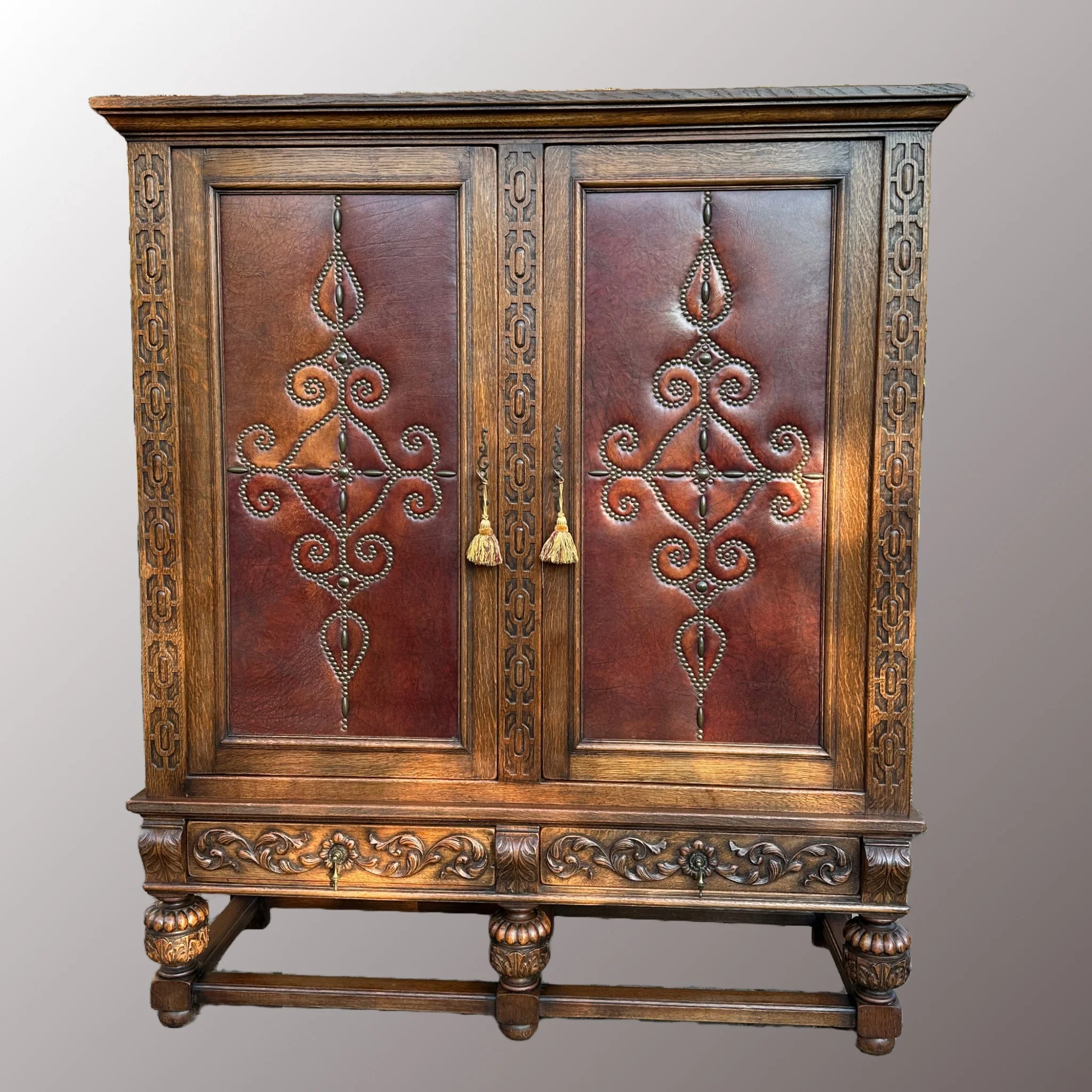 Antik hatású dolgozószoba - 5. nézet