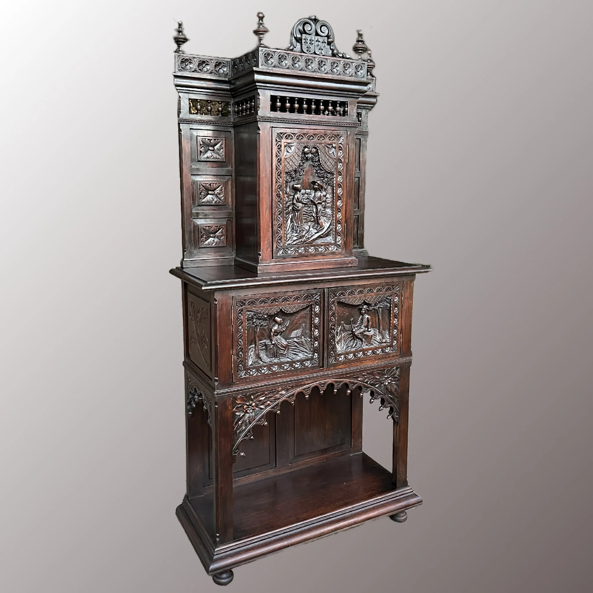 Historizáló kabinetszekrény - 2. nézet