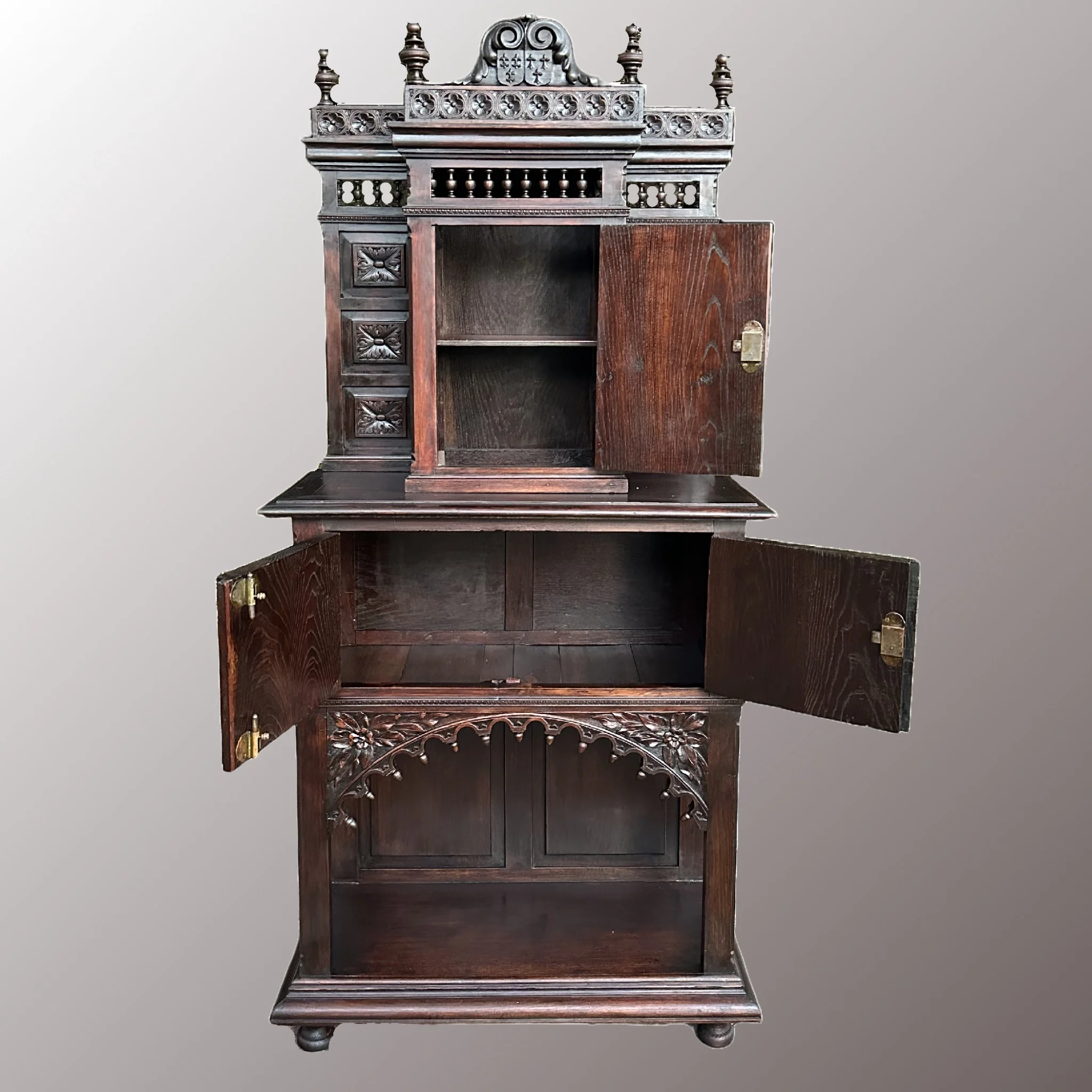 Historizáló kabinetszekrény - 4. nézet