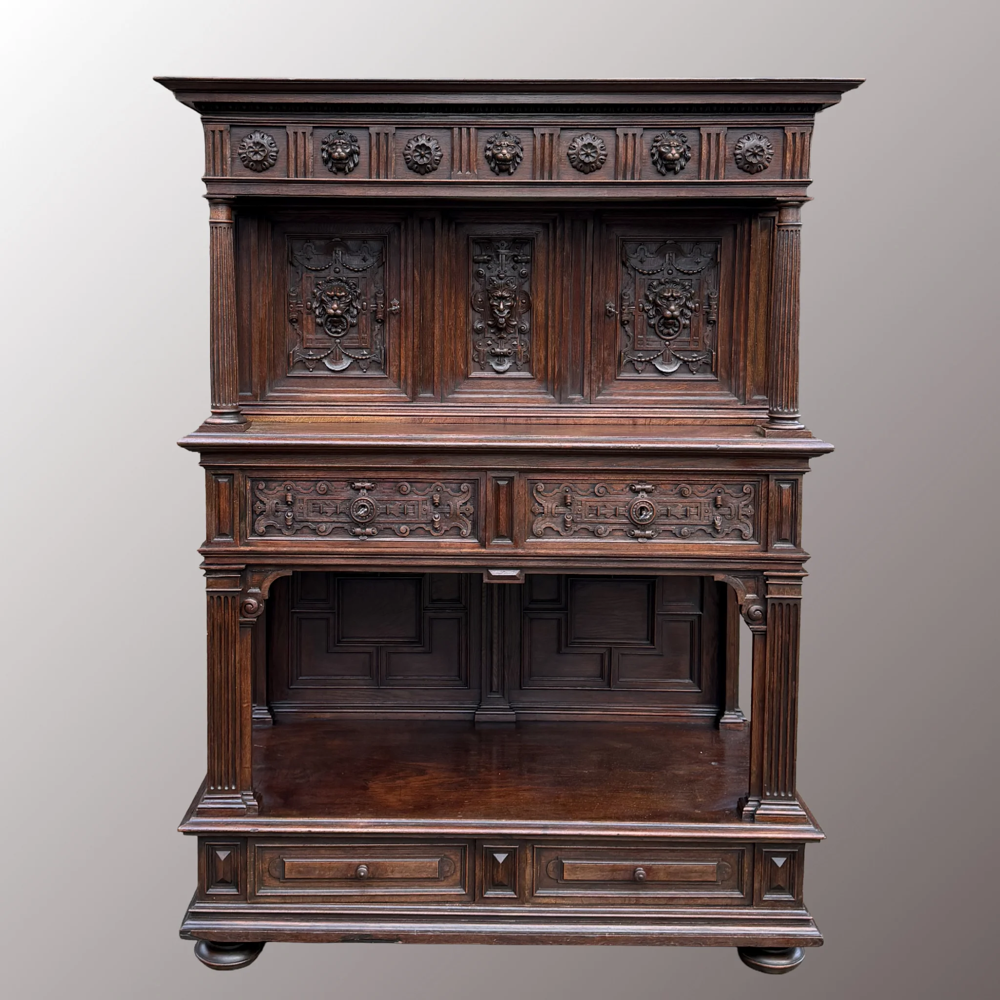 Restaurált Neoreneszánsz kabinetszekrény