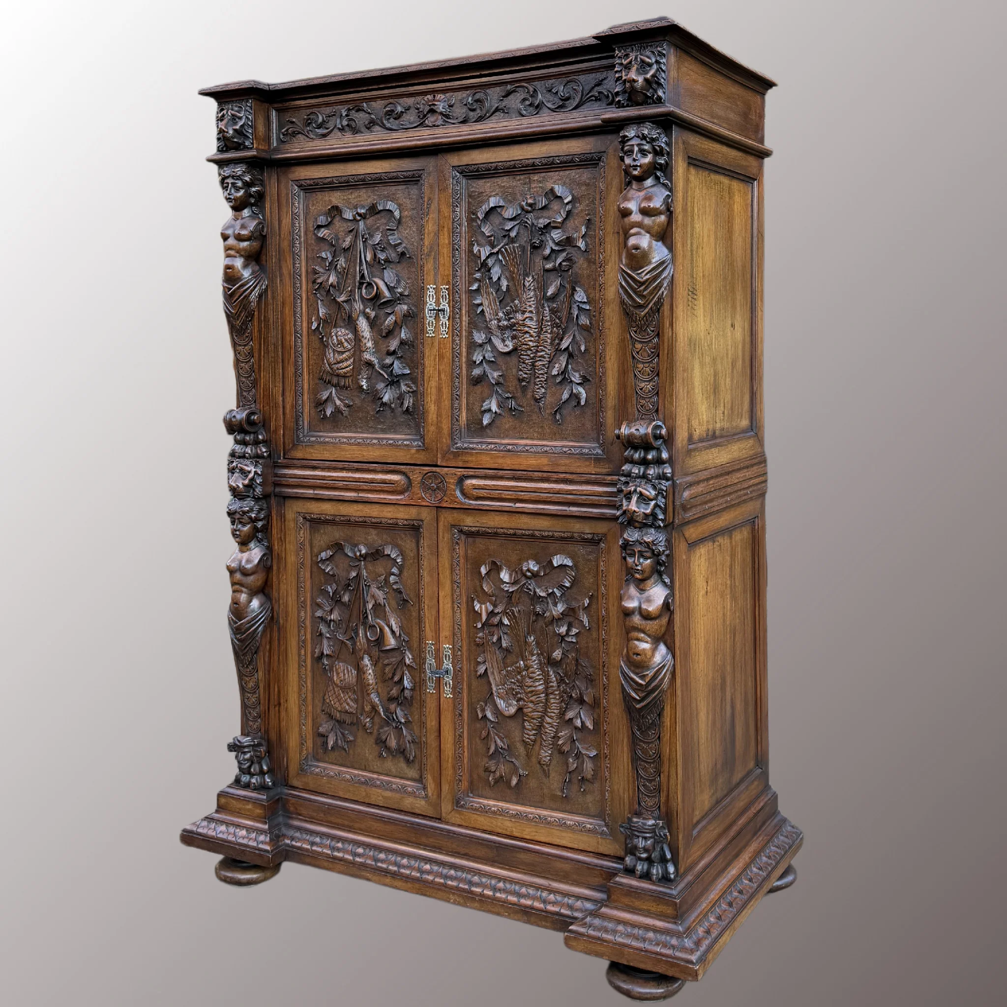 Neoreneszánsz kabinetszekrény - 3. nézet