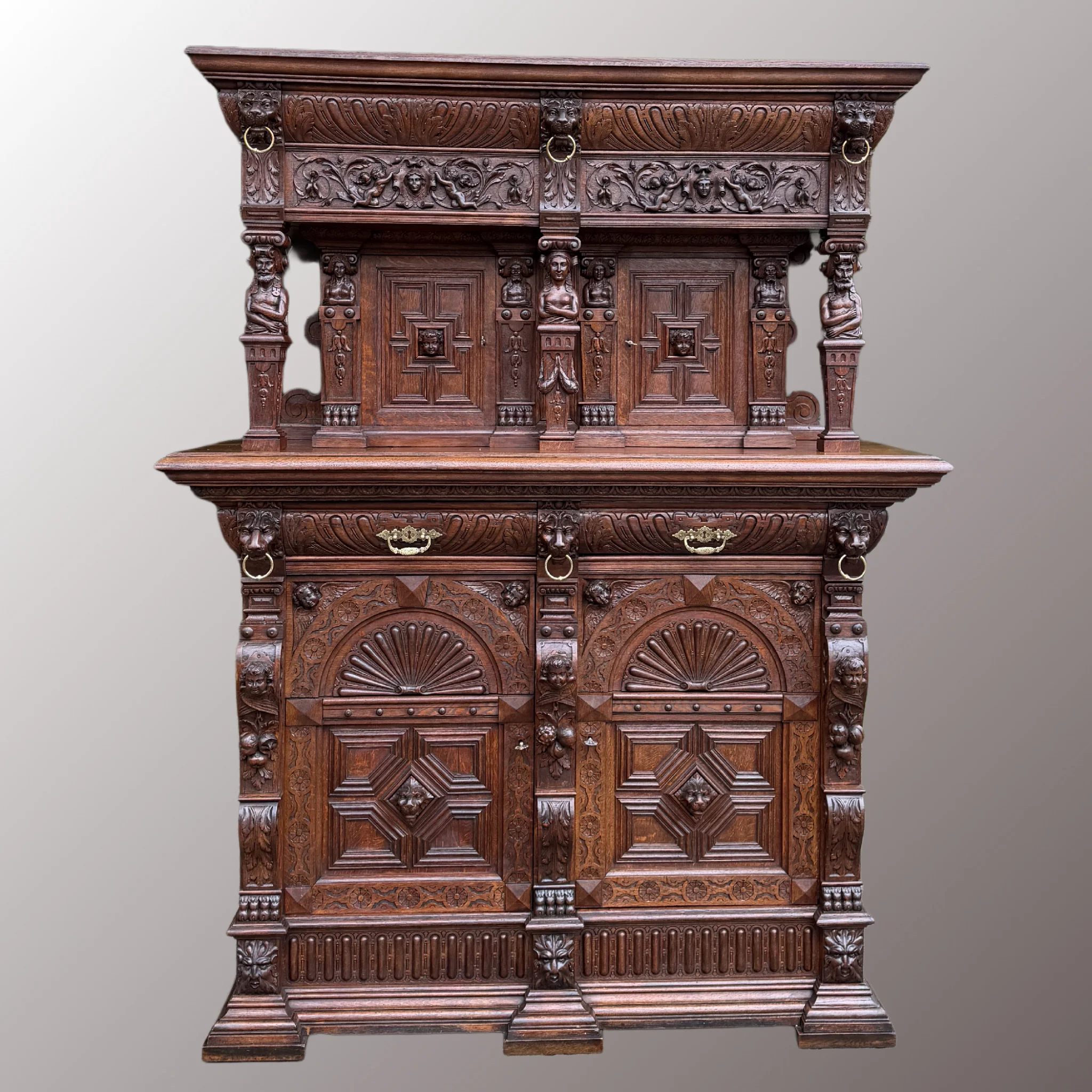 Restaurált Neoreneszánsz kabinetszekrény