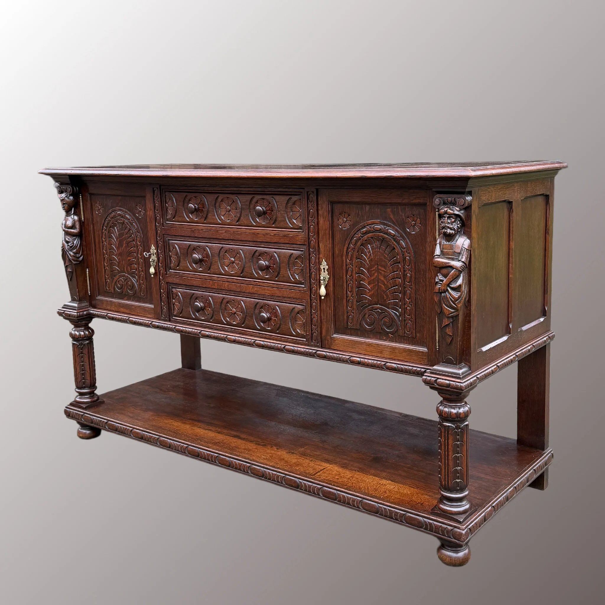 Historizáló flamand komód - 3. nézet