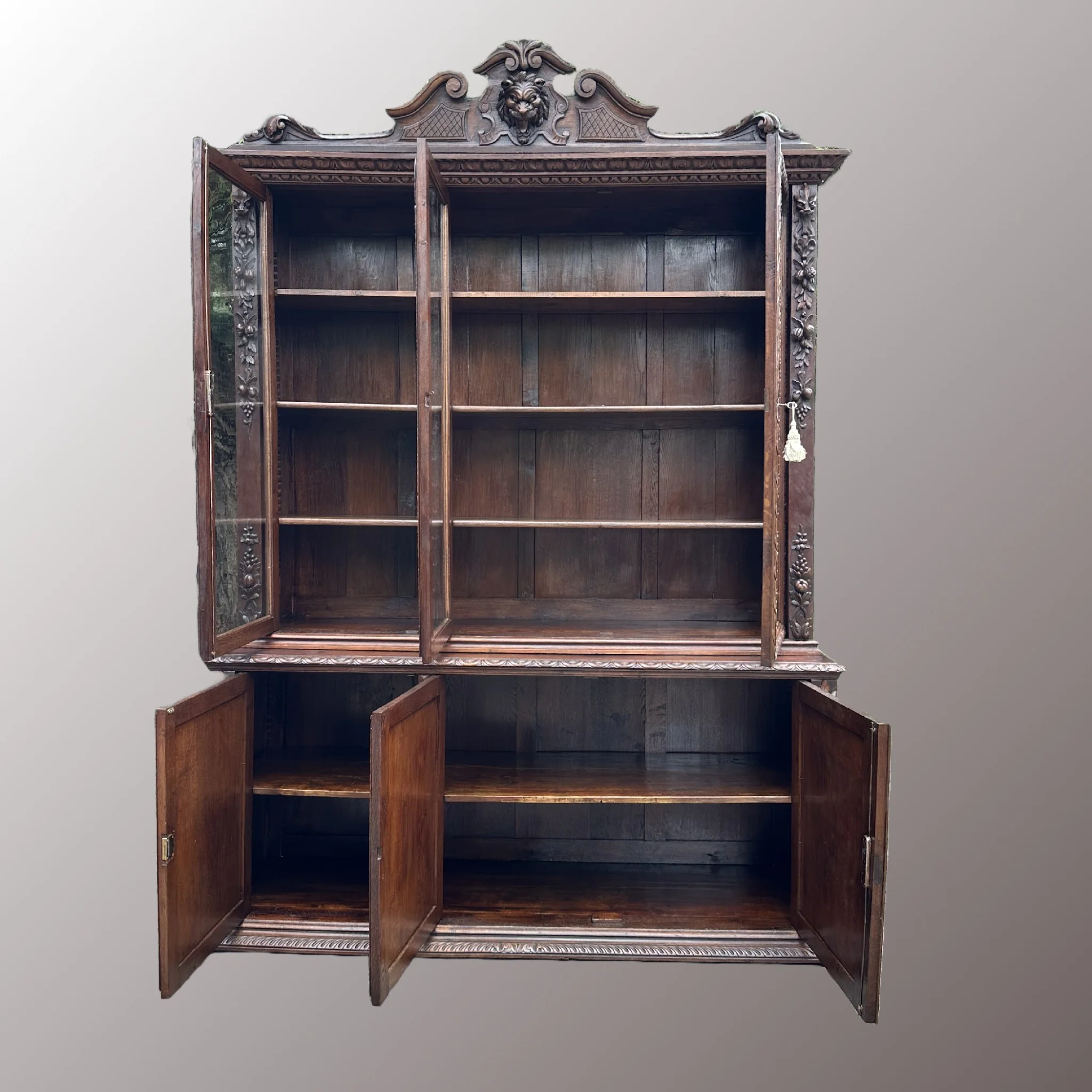 Neoreneszánsz könyvesszekrény - 4. nézet