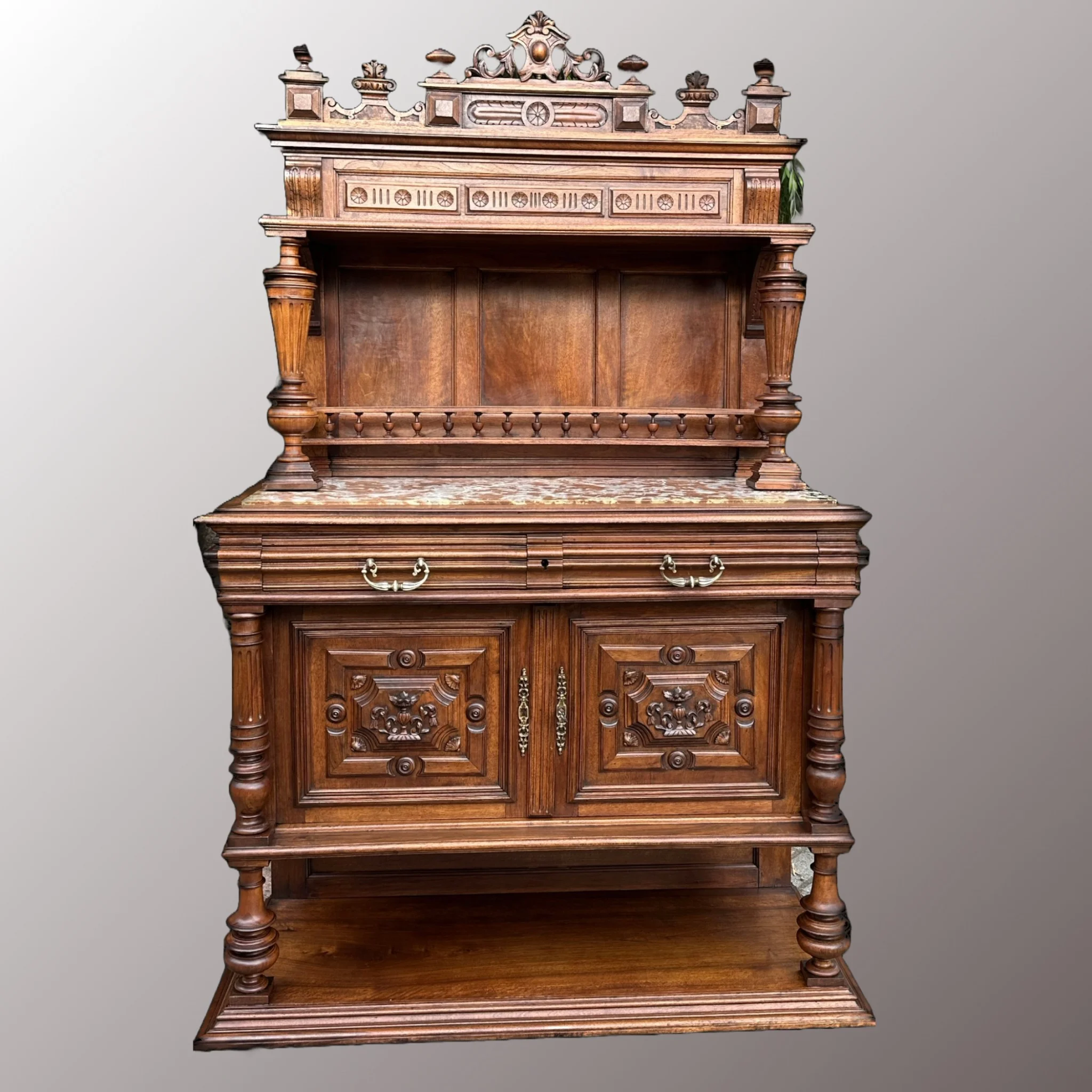 Hasonló termék: Neoreneszánsz pohárszék