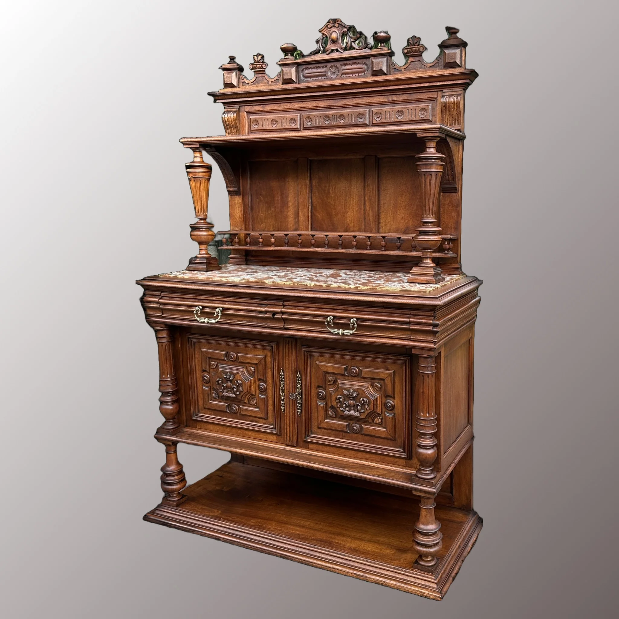 Neoreneszánsz pohárszék - 3. nézet