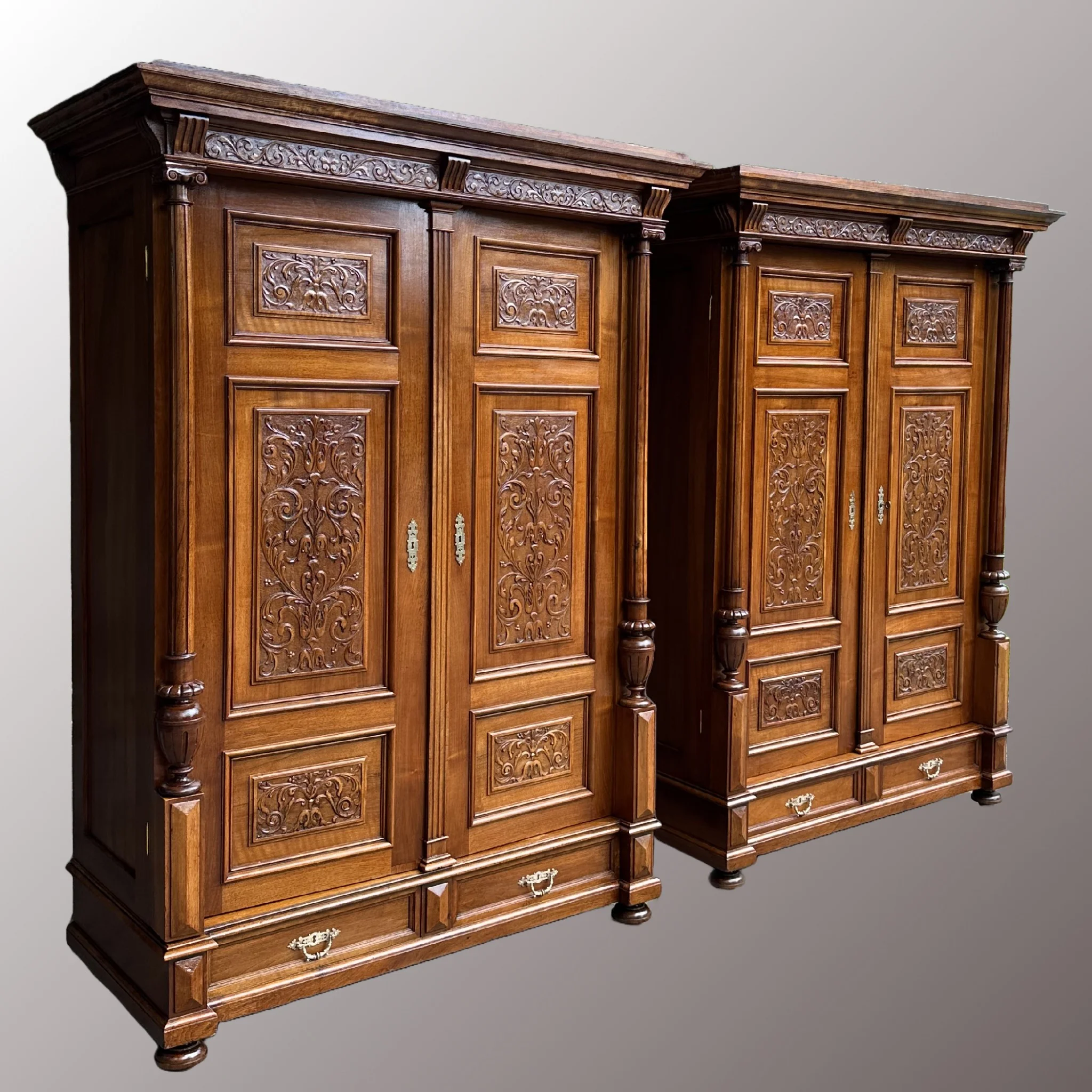 Ónémet ruhásszekrény párban - 2. nézet