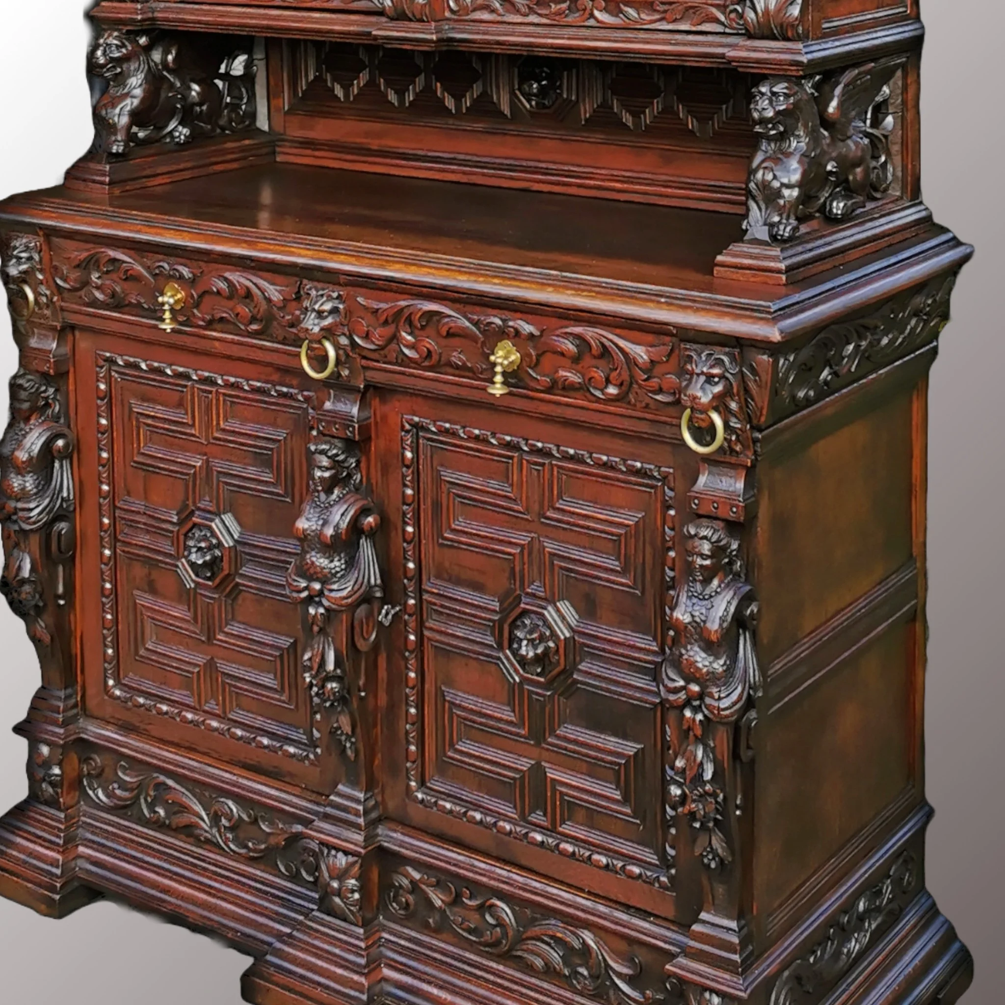 Neoreneszánsz tálalószekrény - 3. nézet