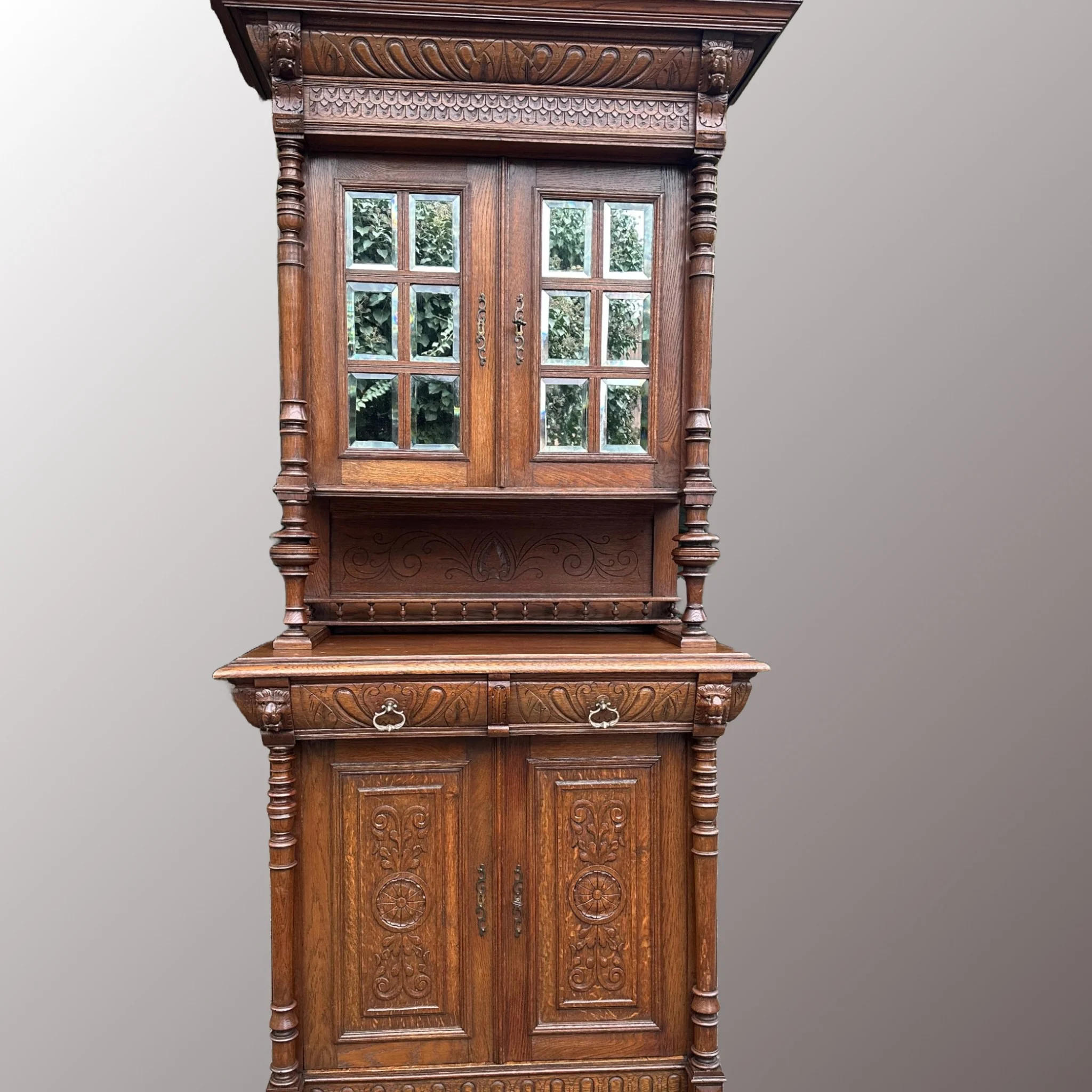 Hasonló termék: Neoreneszánsz tálalószekrény