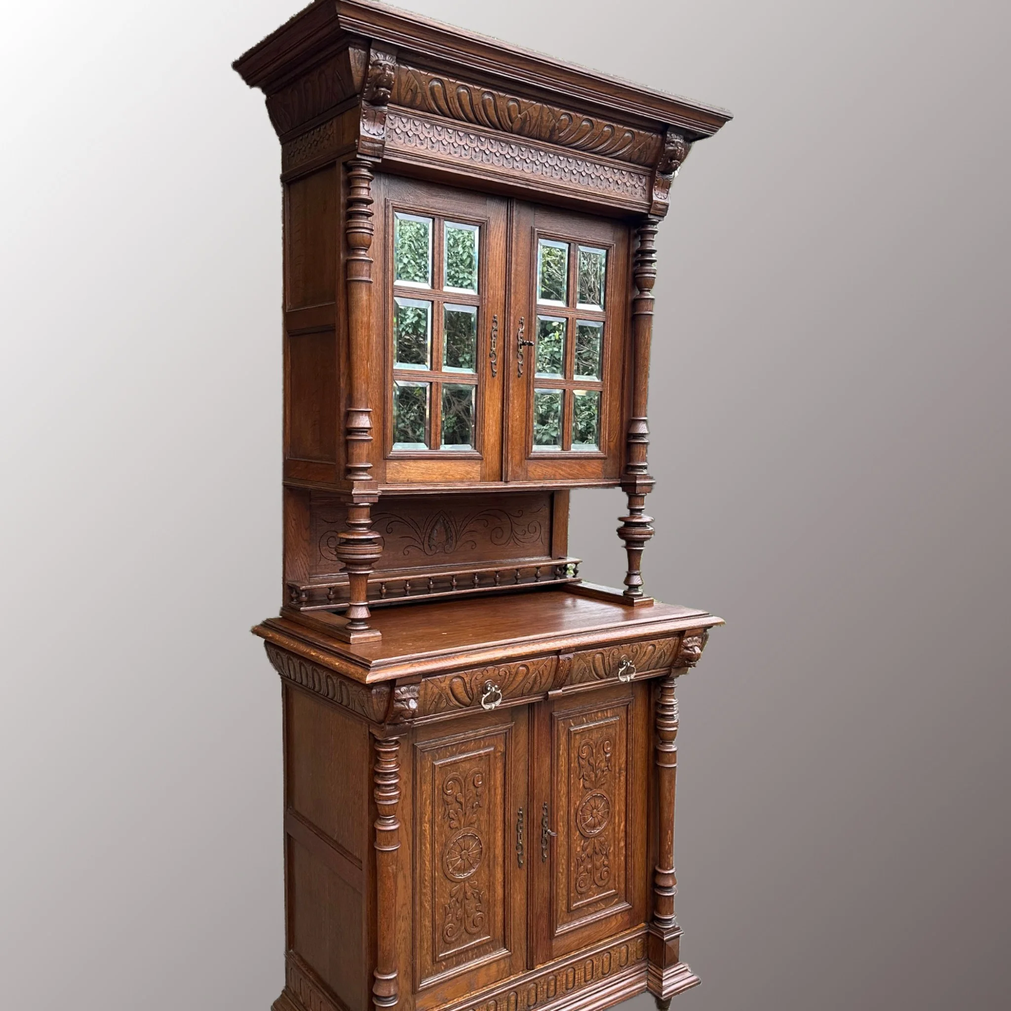 Neoreneszánsz tálalószekrény - 2. nézet