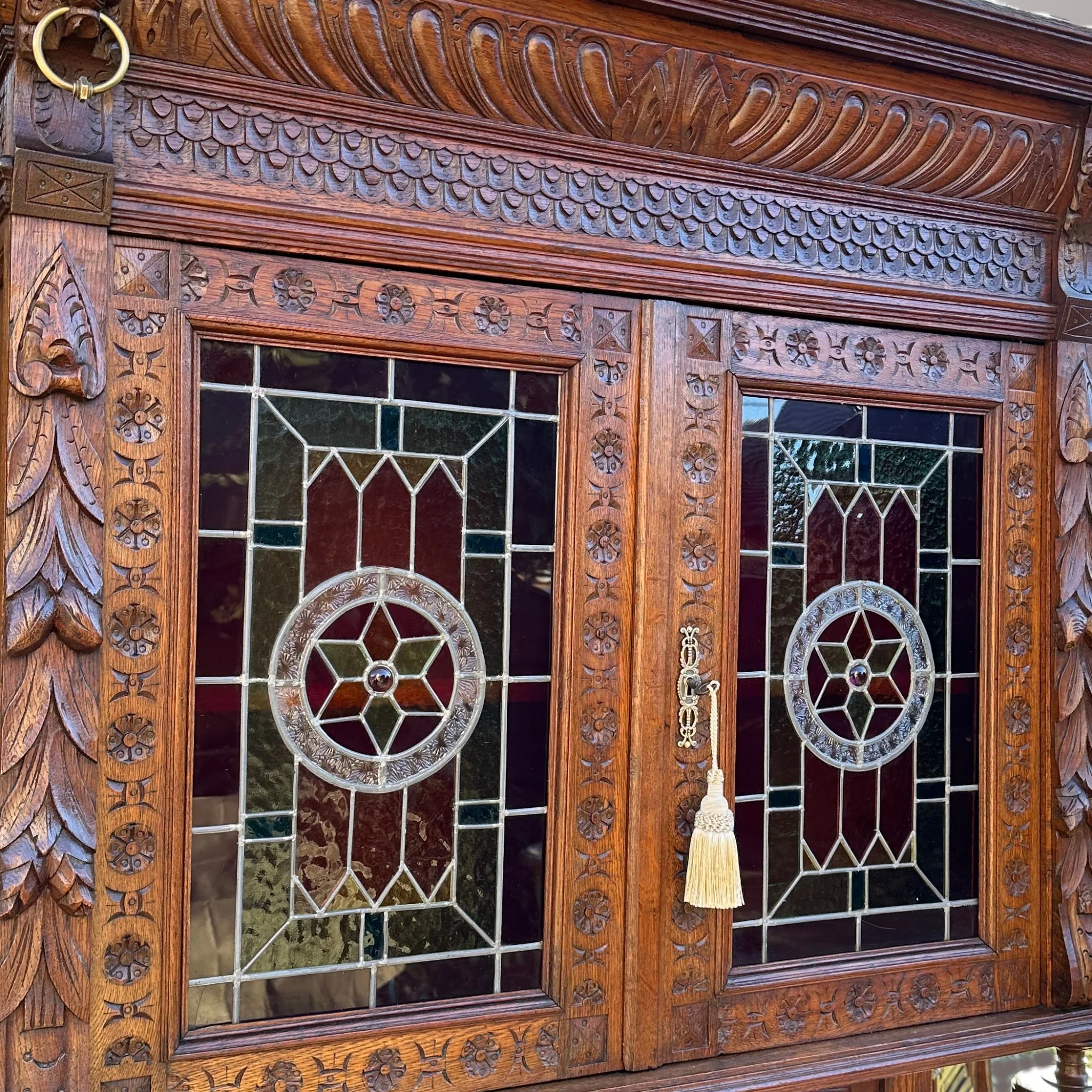 Neoreneszánsz tálalószekrény páros - 6. nézet