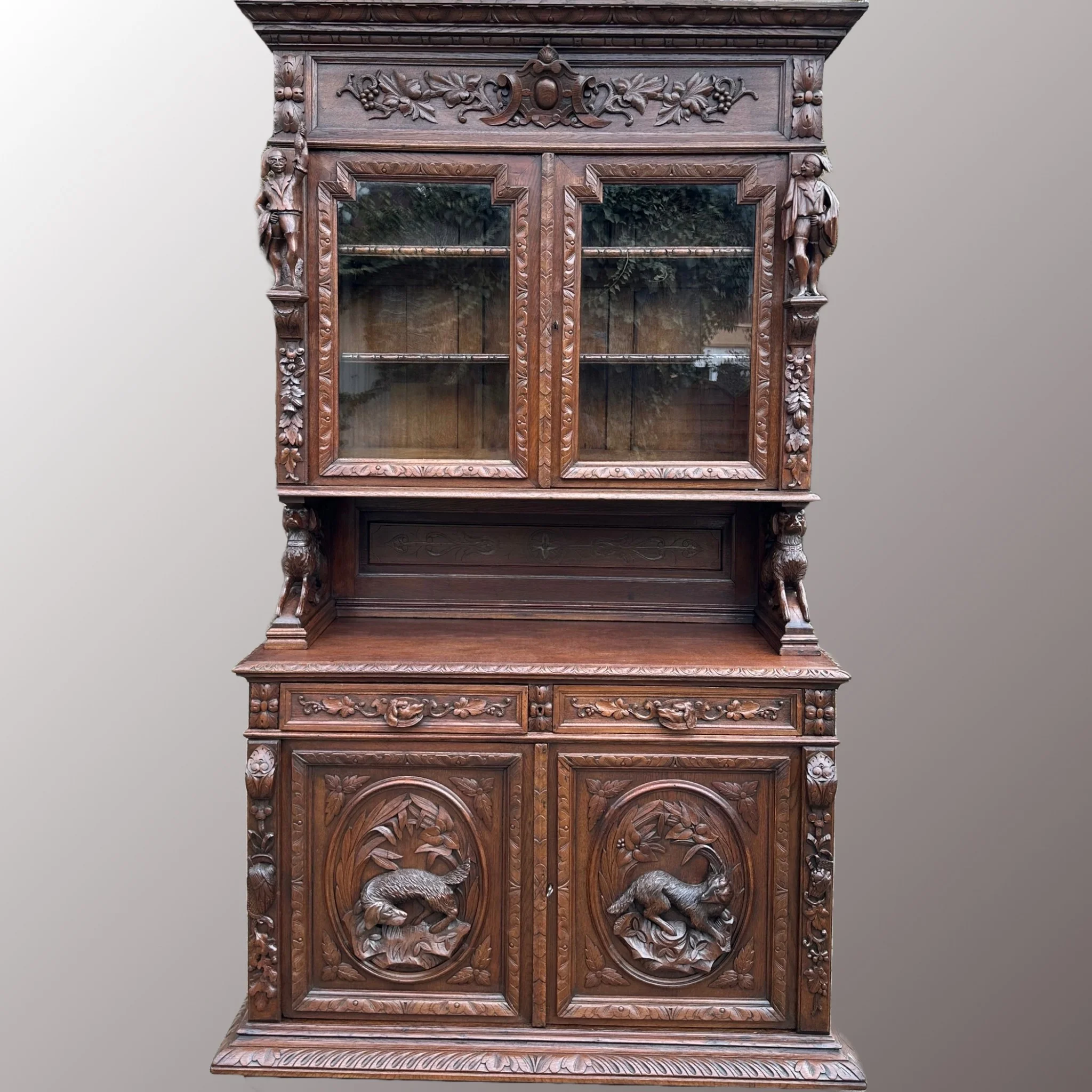 Restaurált Neoreneszánsz tálalószekrény