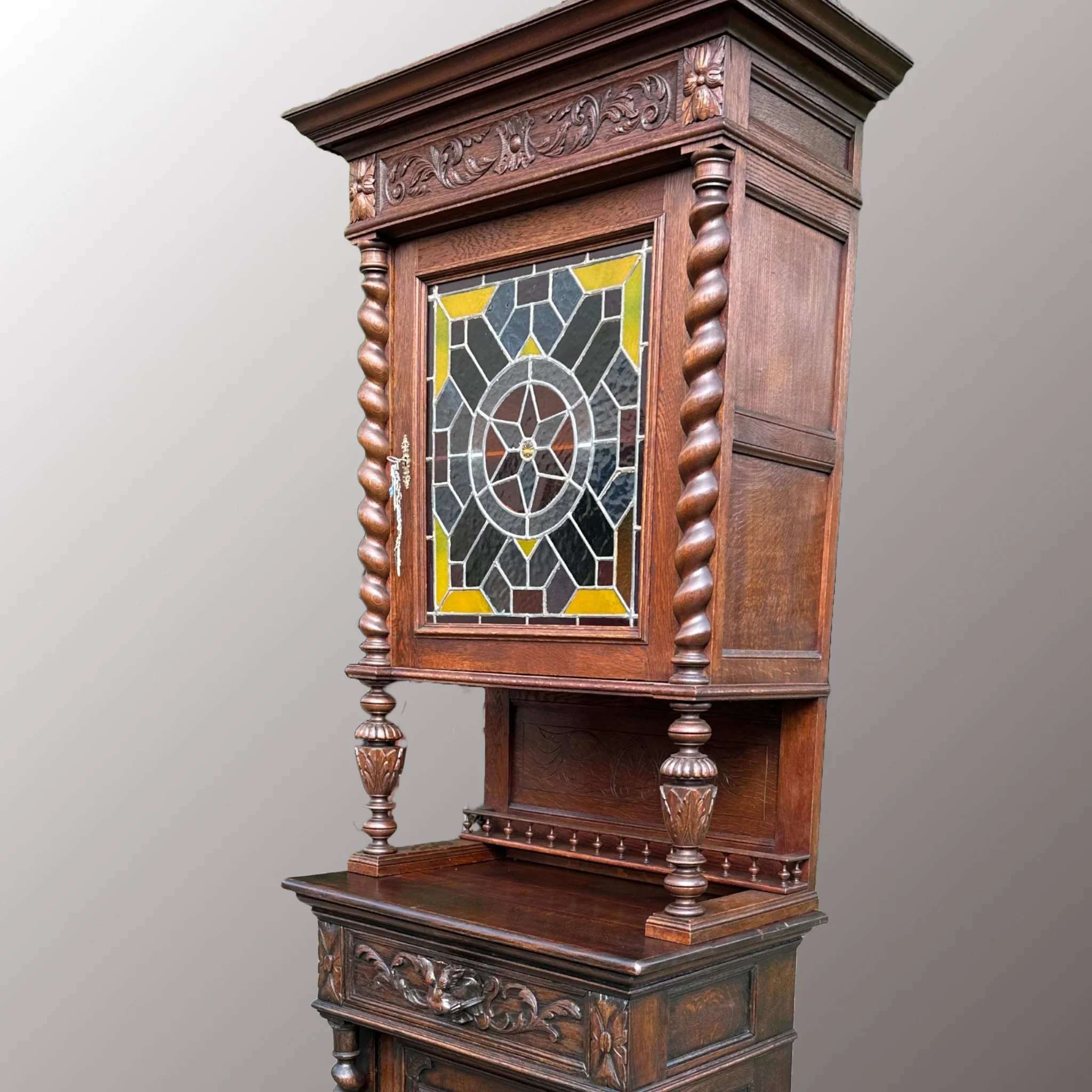 Neoreneszánsz szekrény - 3. nézet