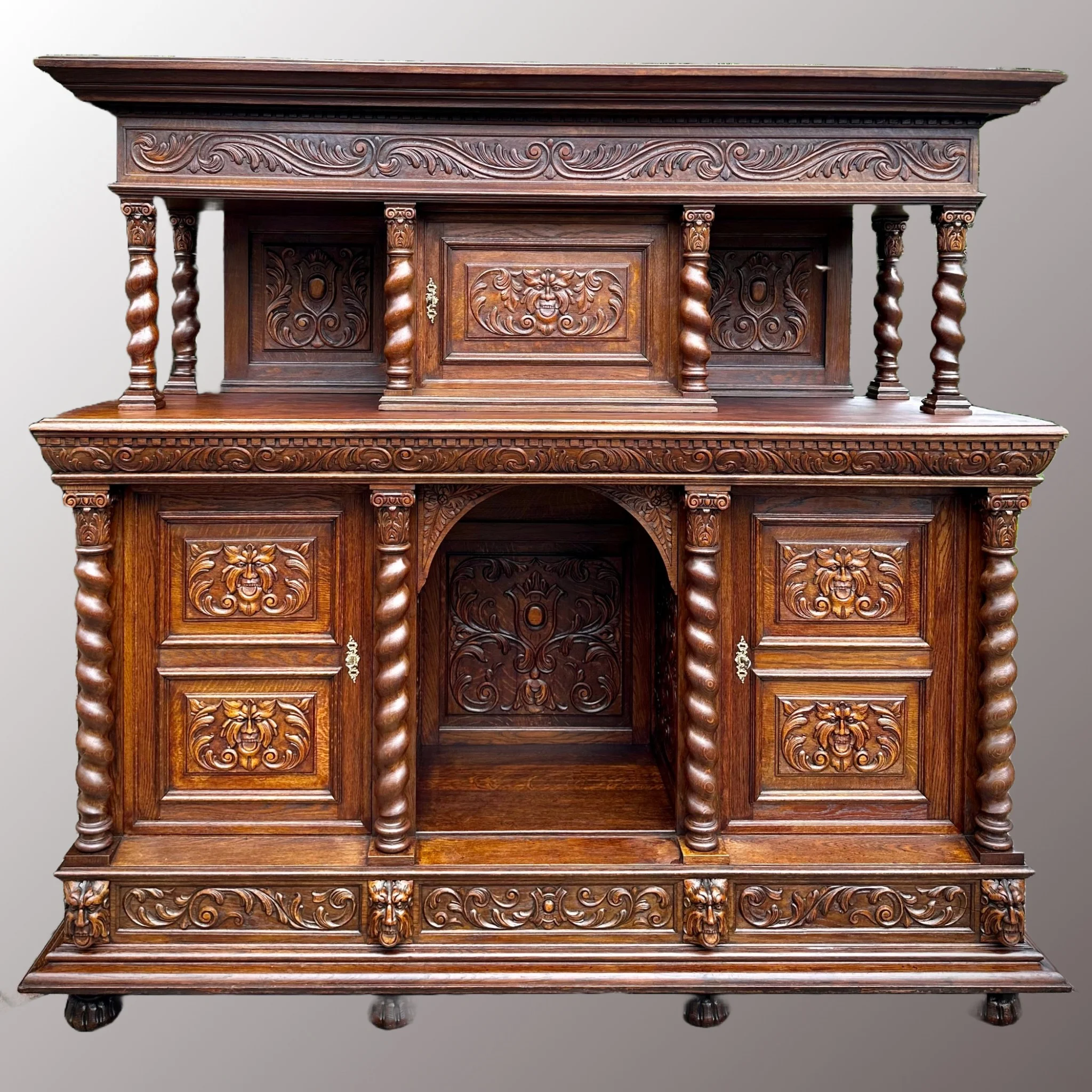 Hasonló termék: Neoreneszánsz tálalószekrény