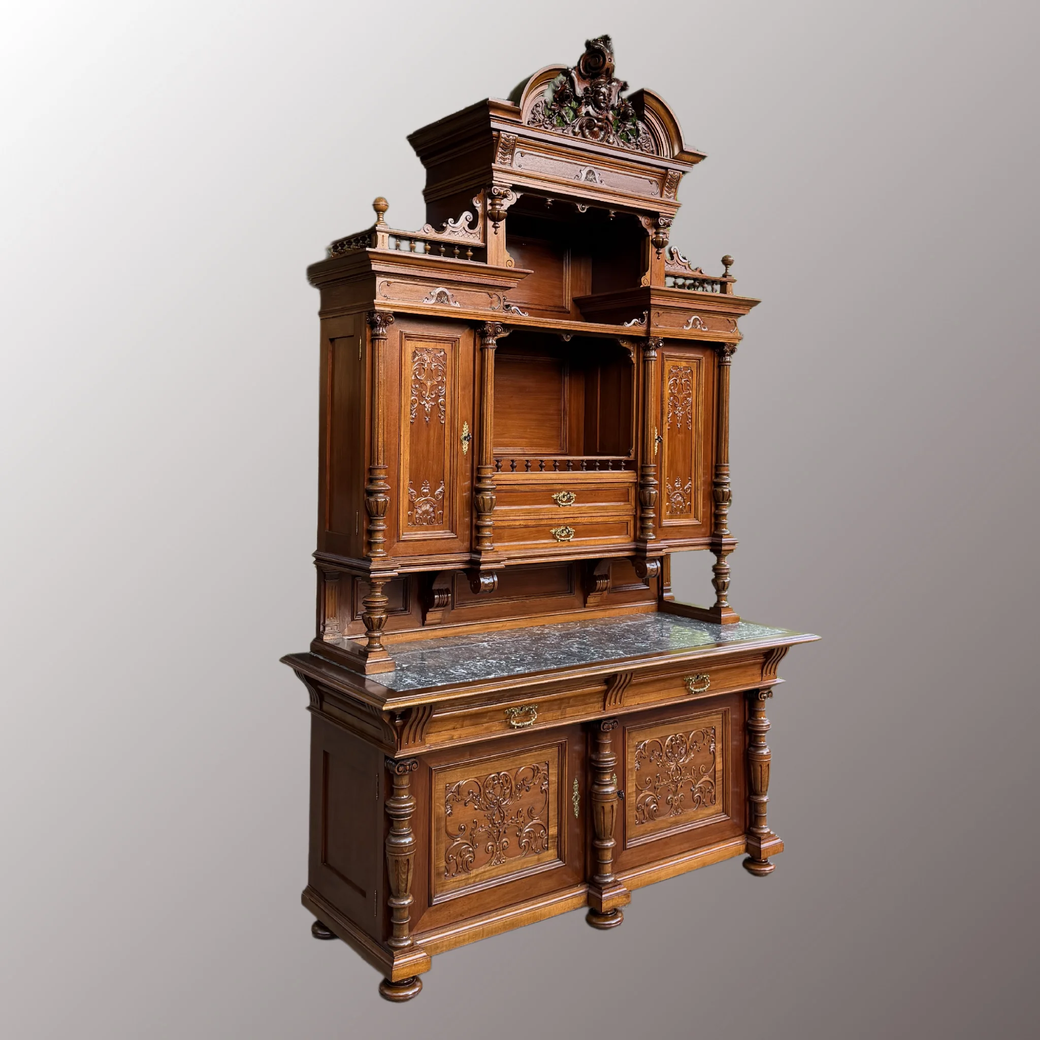 Neoreneszánsz tálalószekrény - 2. nézet