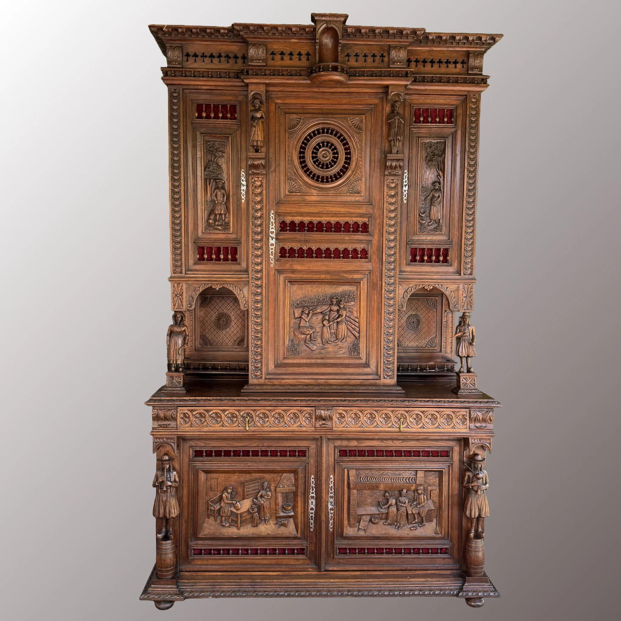 Restaurált Breton stílusú tálalószekrény