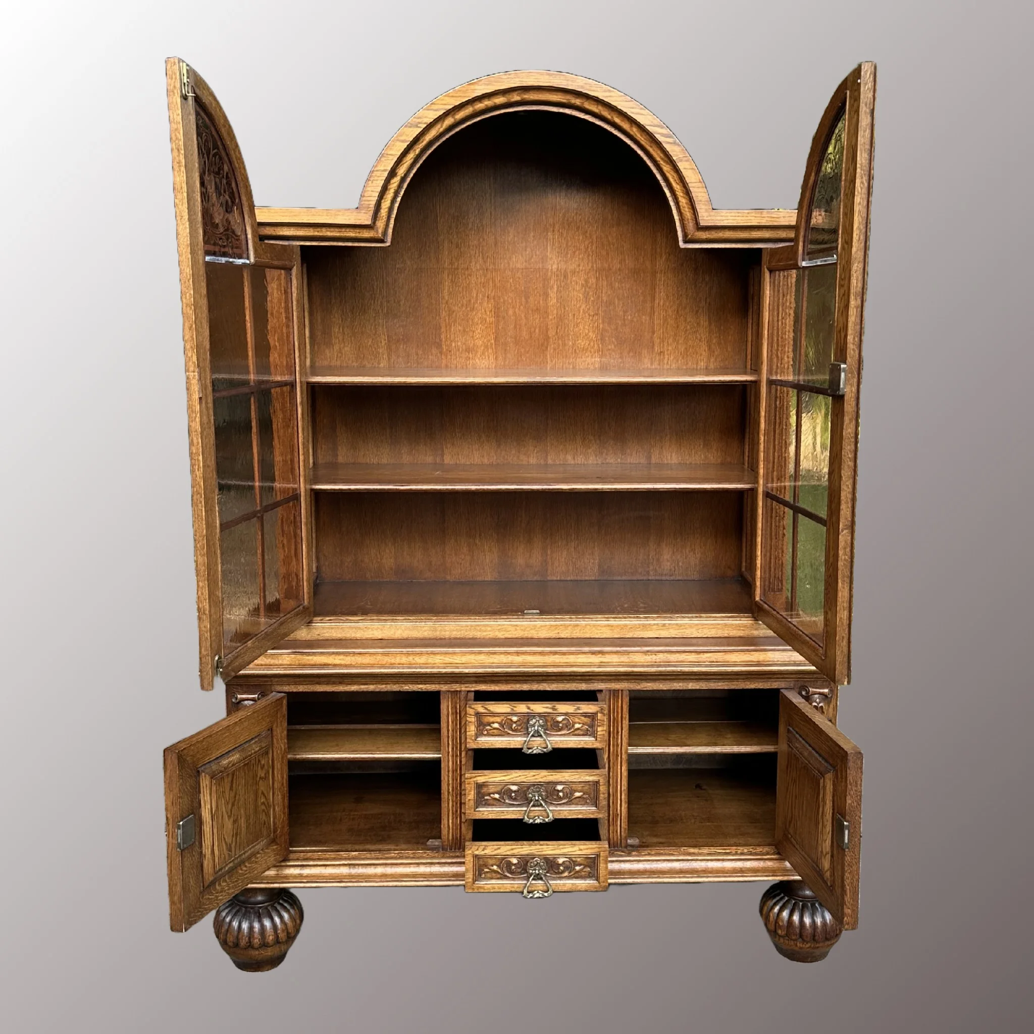 Brűgel vitrin - 4. nézet