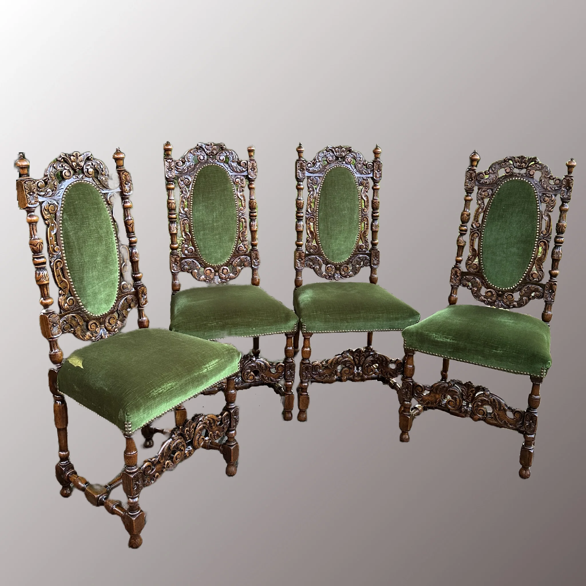 Restaurált Neoreneszánsz székek