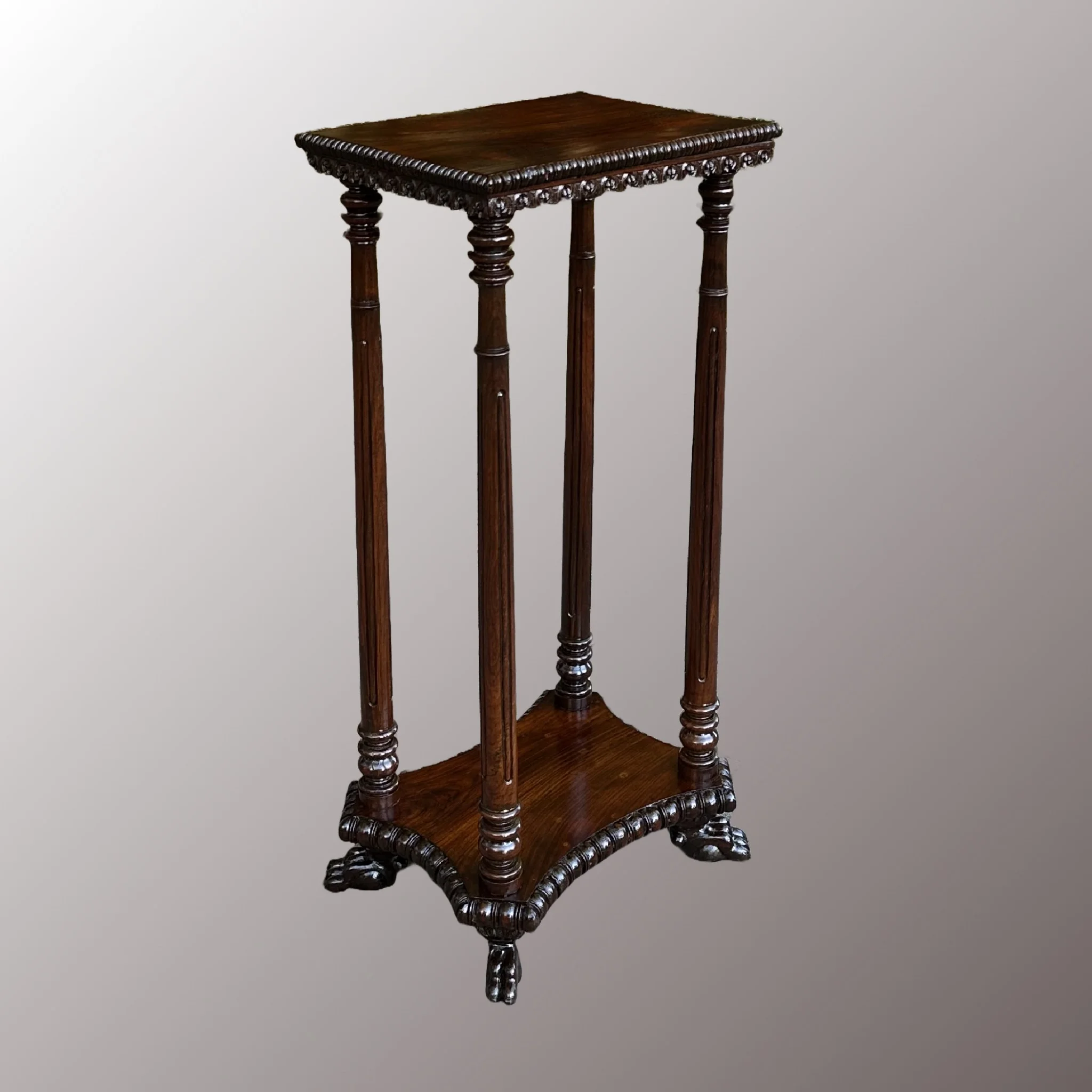 Historizáló posztamens - 2. nézet